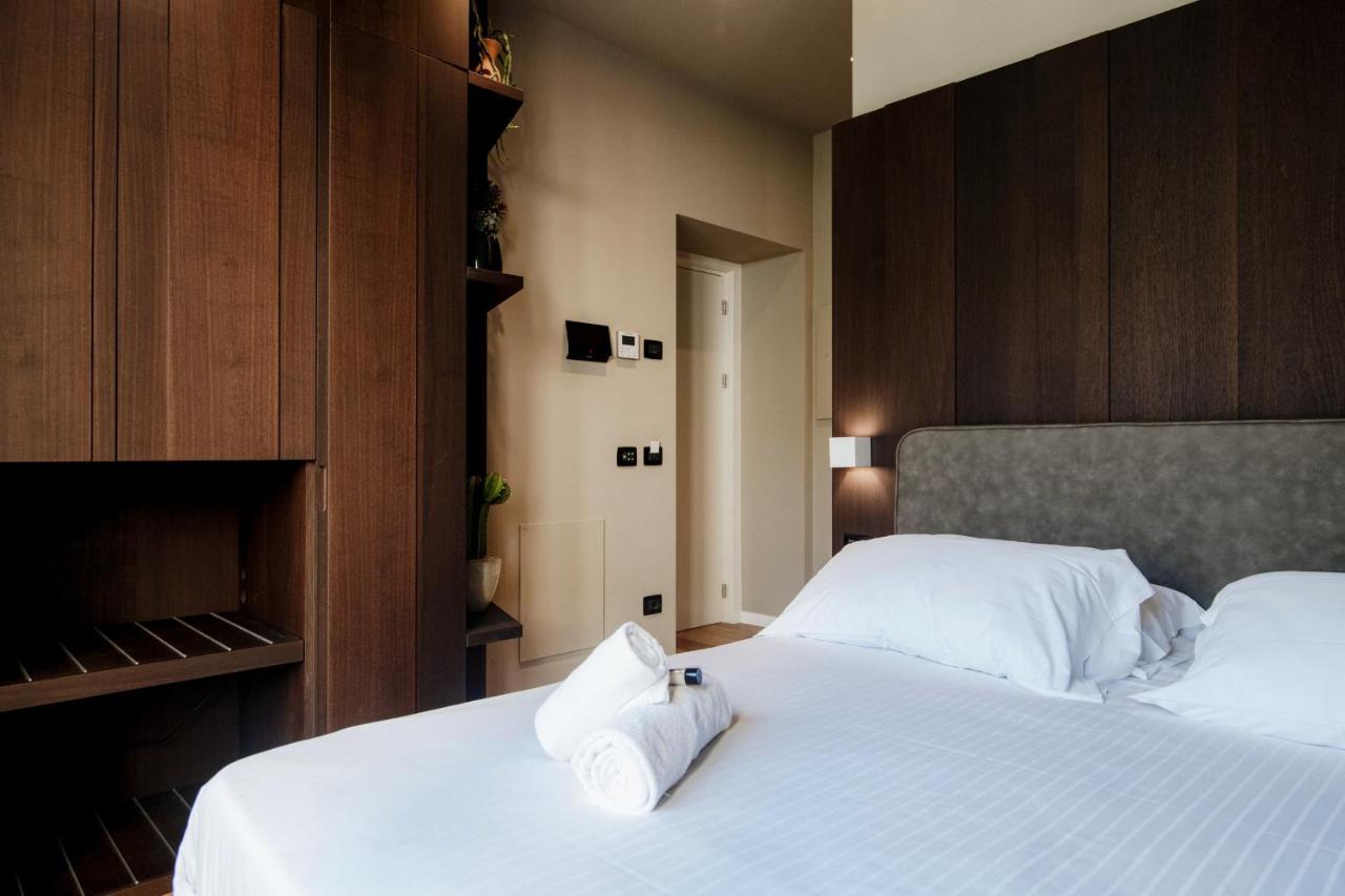 Ama 18 Rooms - The House Of Travelers- Como Exteriör bild