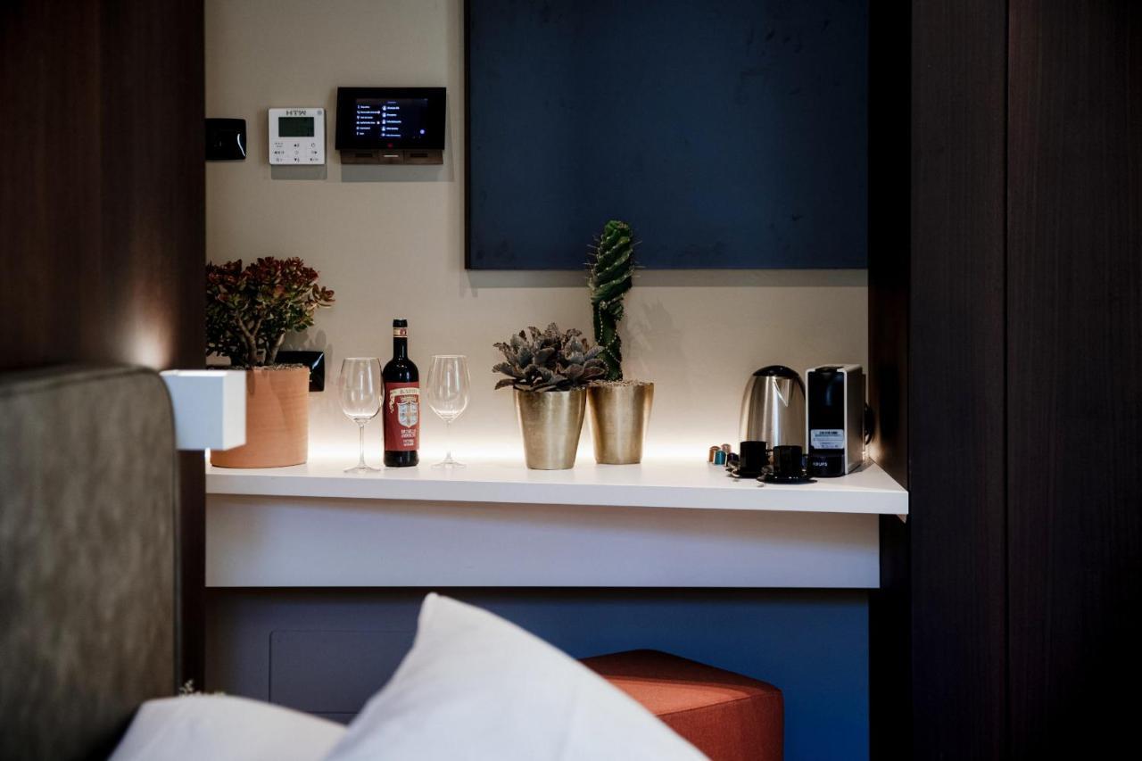 Ama 18 Rooms - The House Of Travelers- Como Exteriör bild